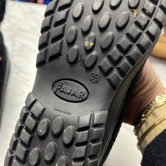 Pajar Black Pony Hair and Faux Fur Zip Front Winter Boots Size 39 - Picture 10 of 12